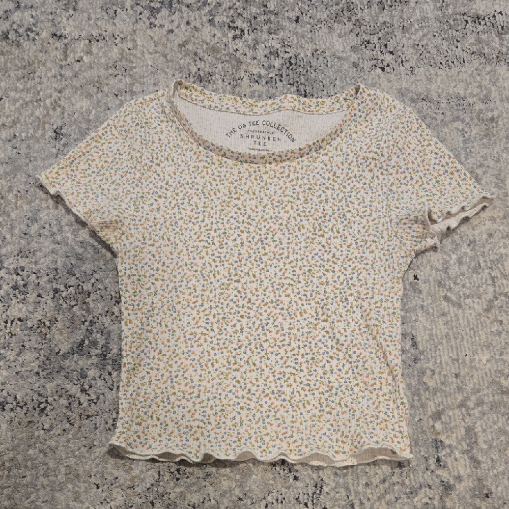 Aeropostale Floral Pattern Tee